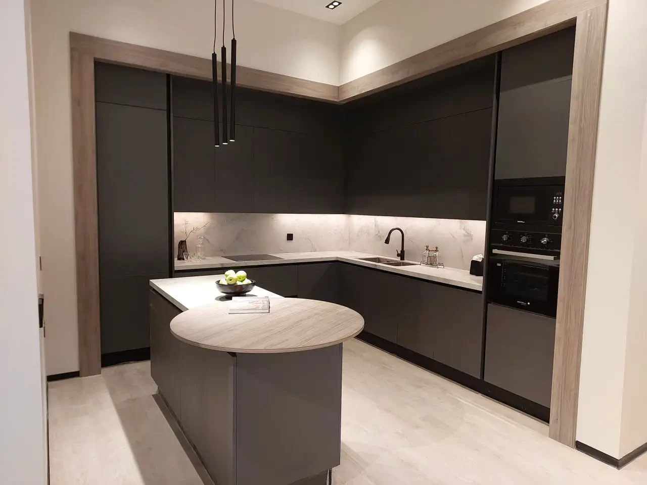 وايت كلاود
